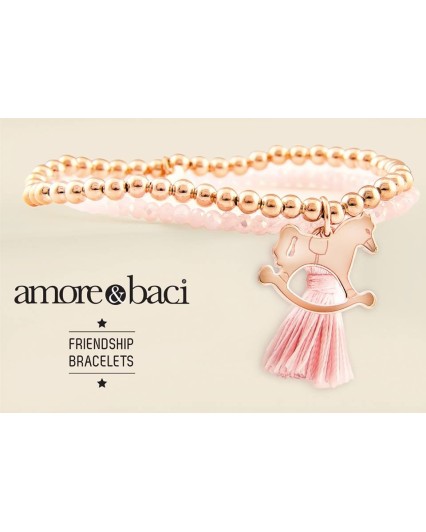Friendship Bracelets-Amore e baci